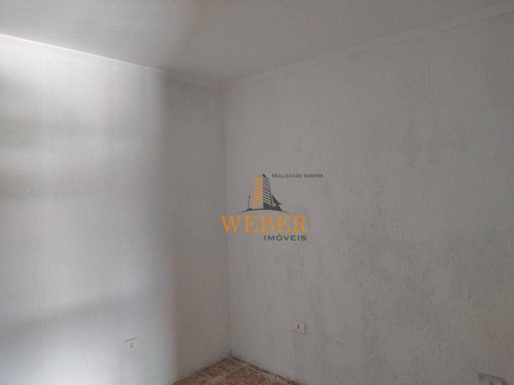 Sobrado à venda com 8 quartos, 250m² - Foto 27