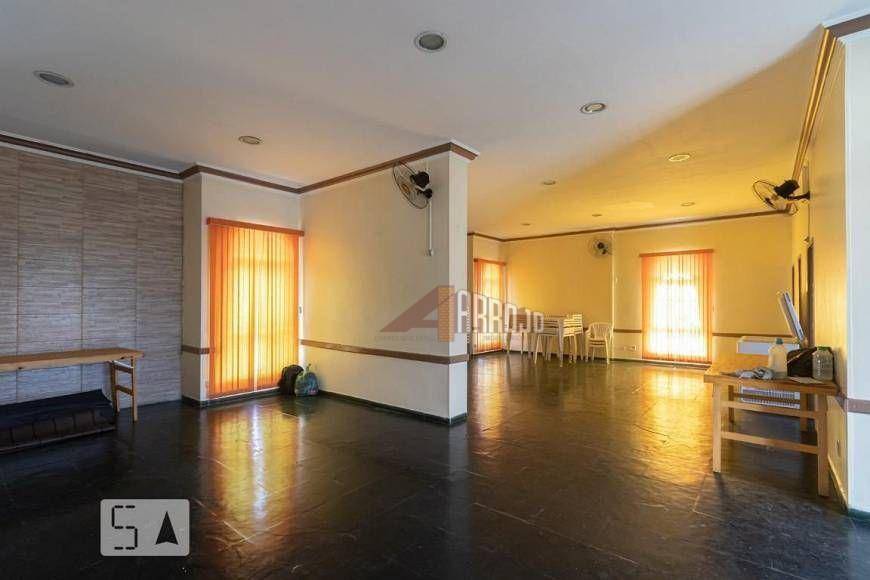 Apartamento à venda com 2 quartos, 61m² - Foto 17