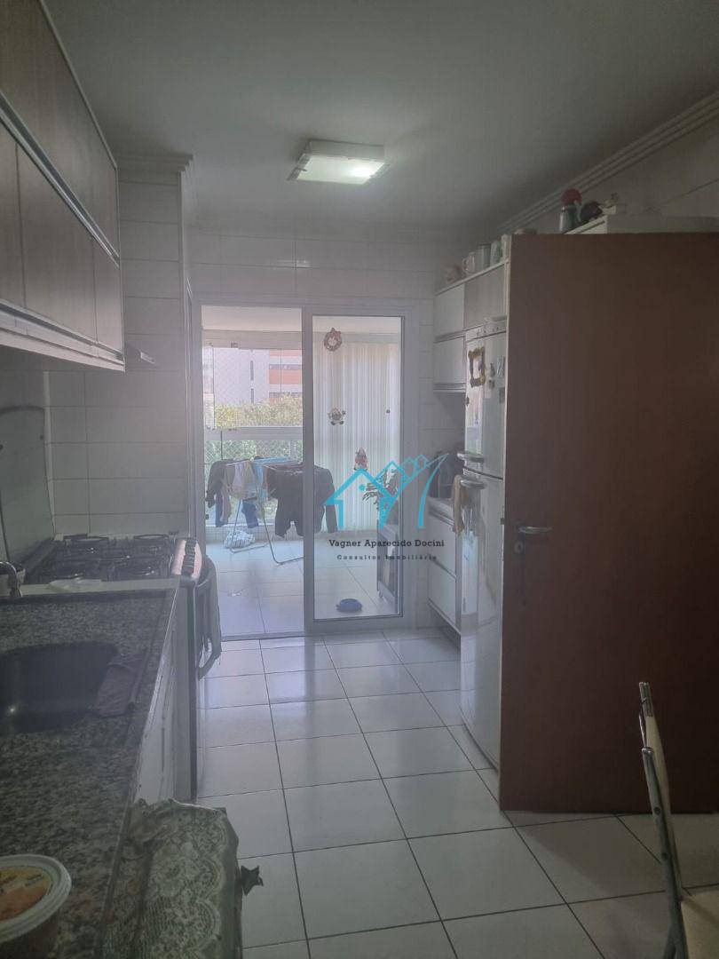 Apartamento à venda com 3 quartos, 146m² - Foto 3