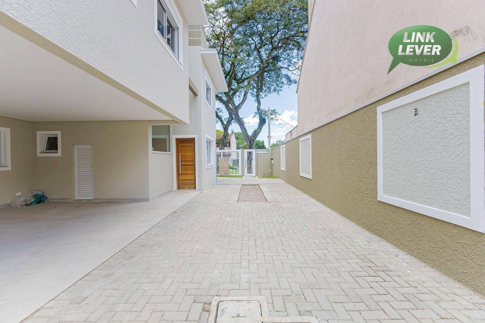 Sobrado à venda com 4 quartos, 258m² - Foto 2