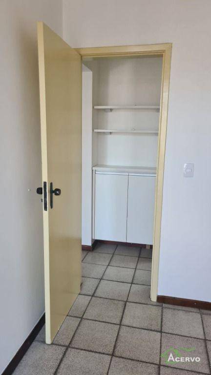 Apartamento à venda com 1 quarto, 62m² - Foto 5