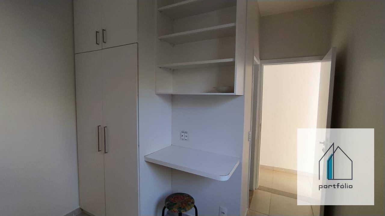 Casa à venda com 4 quartos, 200m² - Foto 12