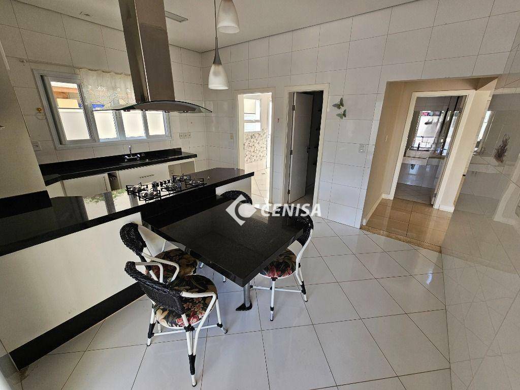 Casa de Condomínio à venda e aluguel com 3 quartos, 330m² - Foto 21