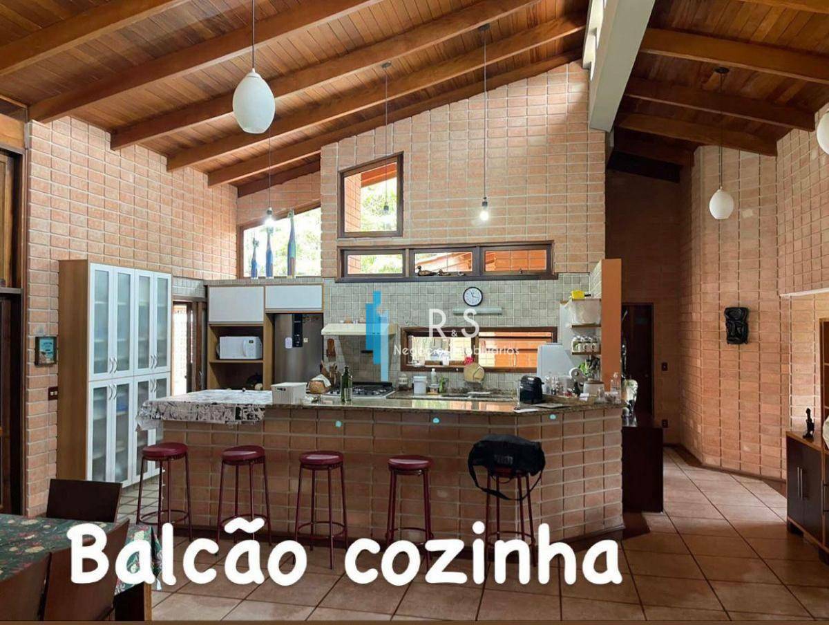 Casa à venda com 6 quartos, 614m² - Foto 3