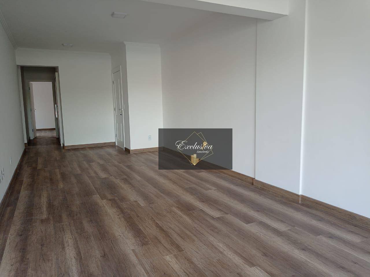 Apartamento à venda com 3 quartos, 135m² - Foto 6