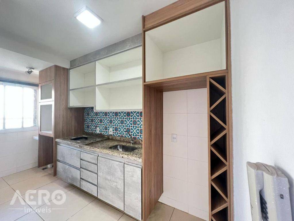 Apartamento para alugar com 2 quartos, 65m² - Foto 14