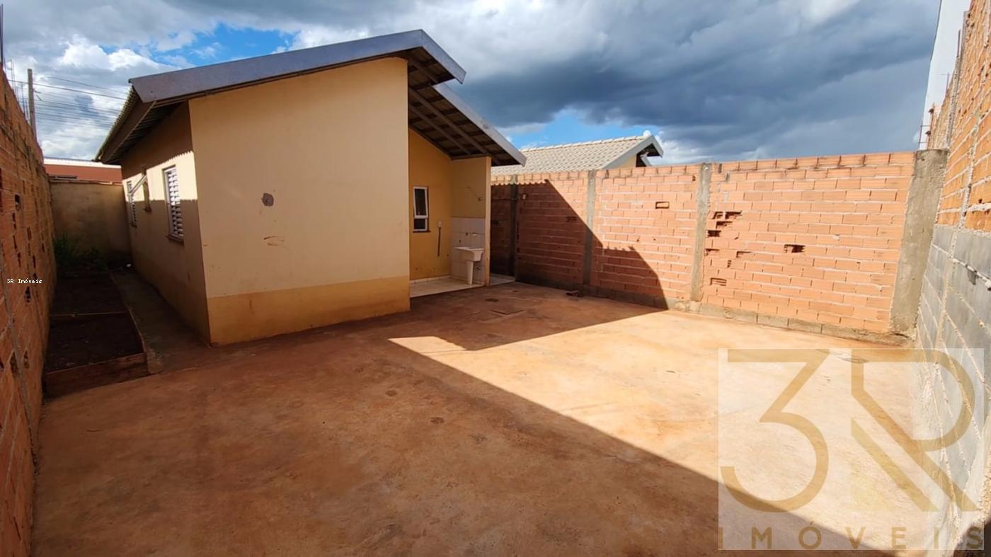 Casa à venda com 2 quartos, 160m² - Foto 11