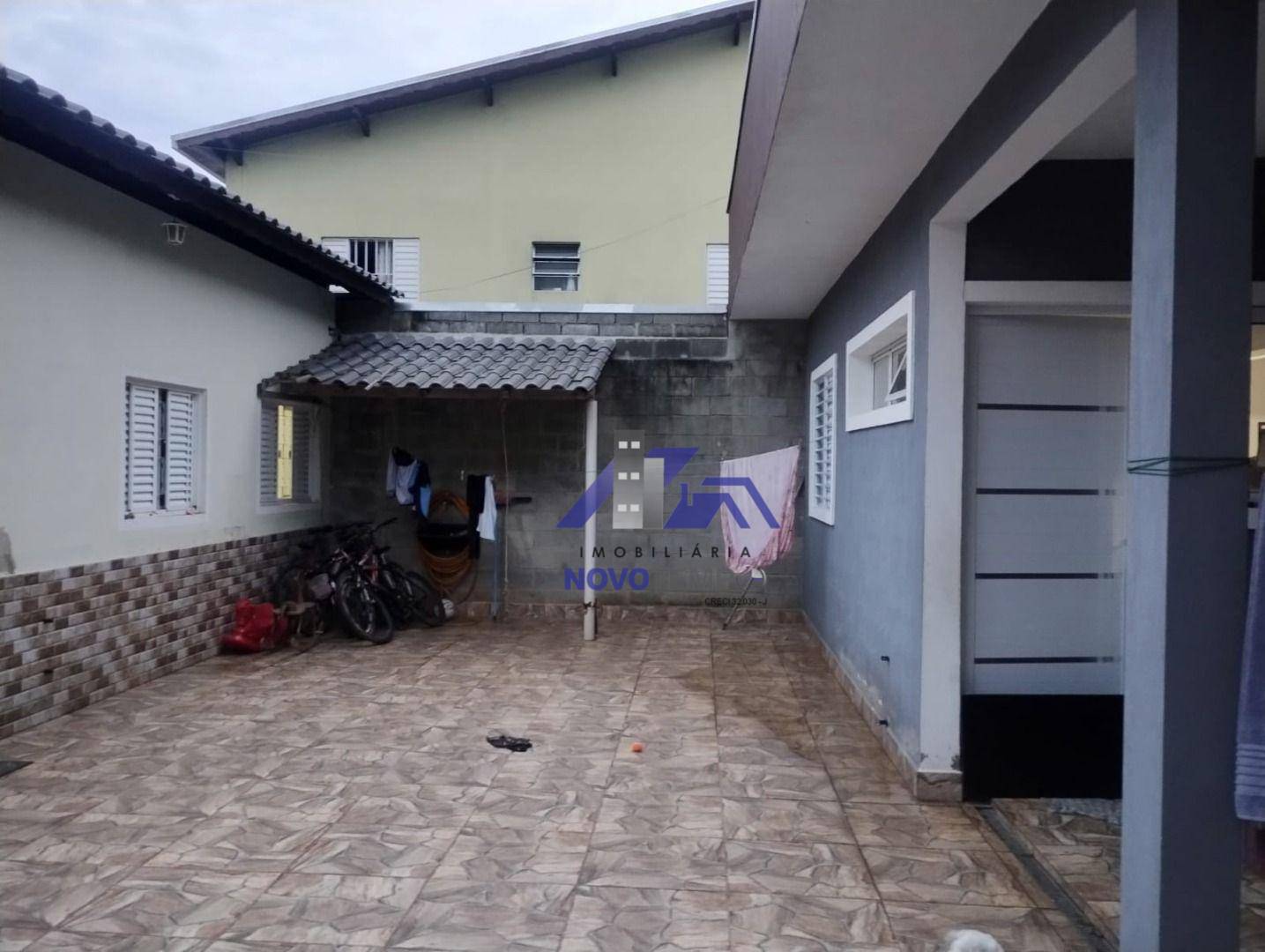 Casa à venda com 3 quartos, 200m² - Foto 4