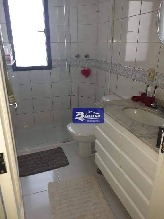 Apartamento à venda com 3 quartos, 176m² - Foto 8