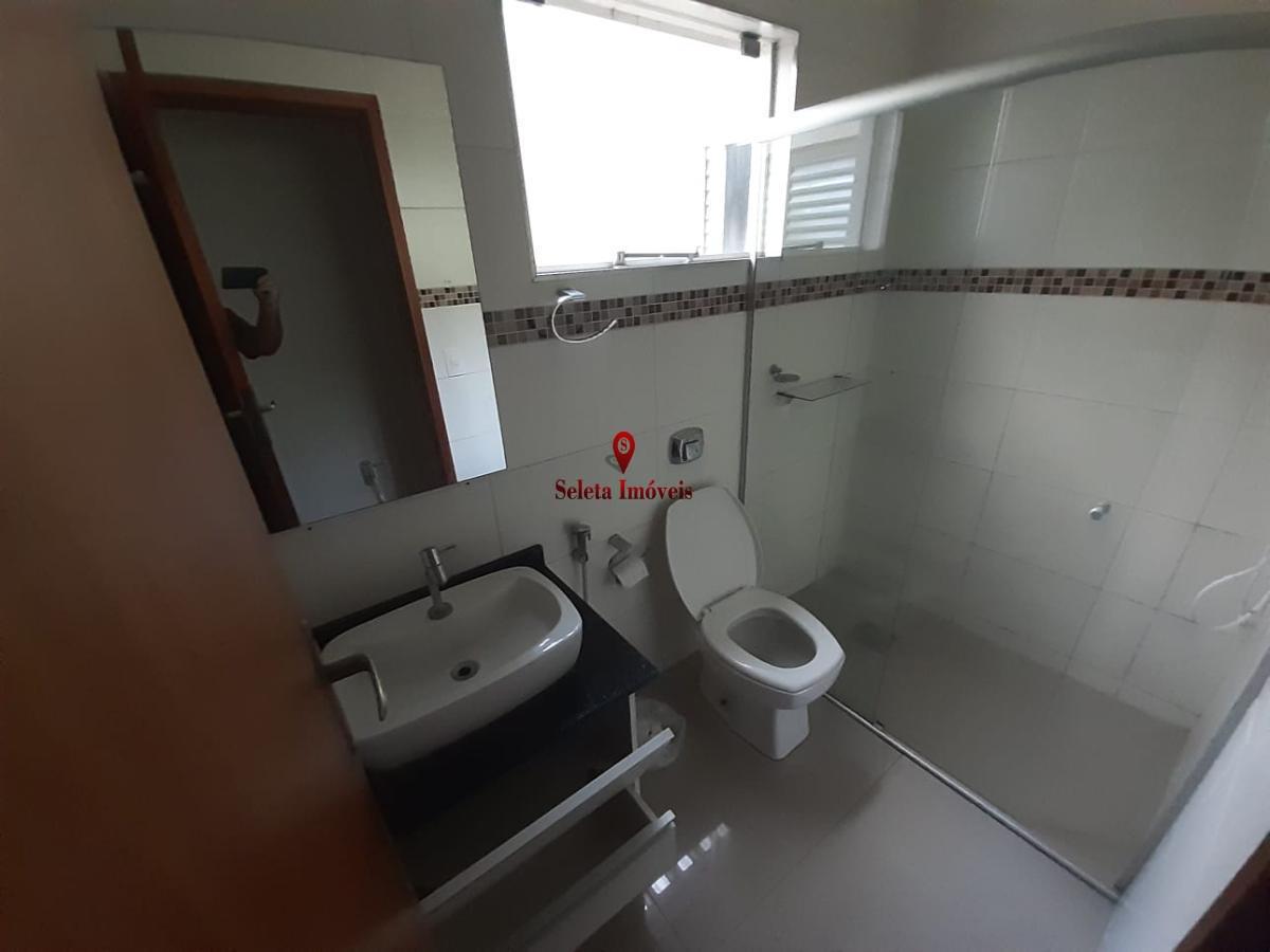 Casa à venda com 2 quartos, 150m² - Foto 18