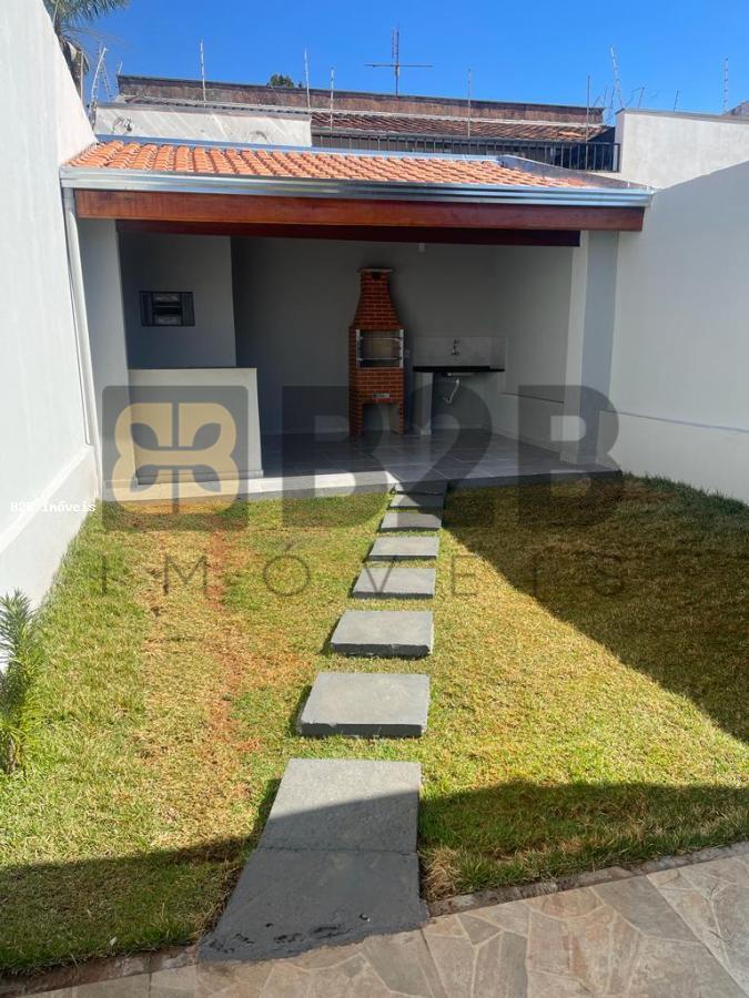 Casa à venda com 3 quartos, 120m² - Foto 11