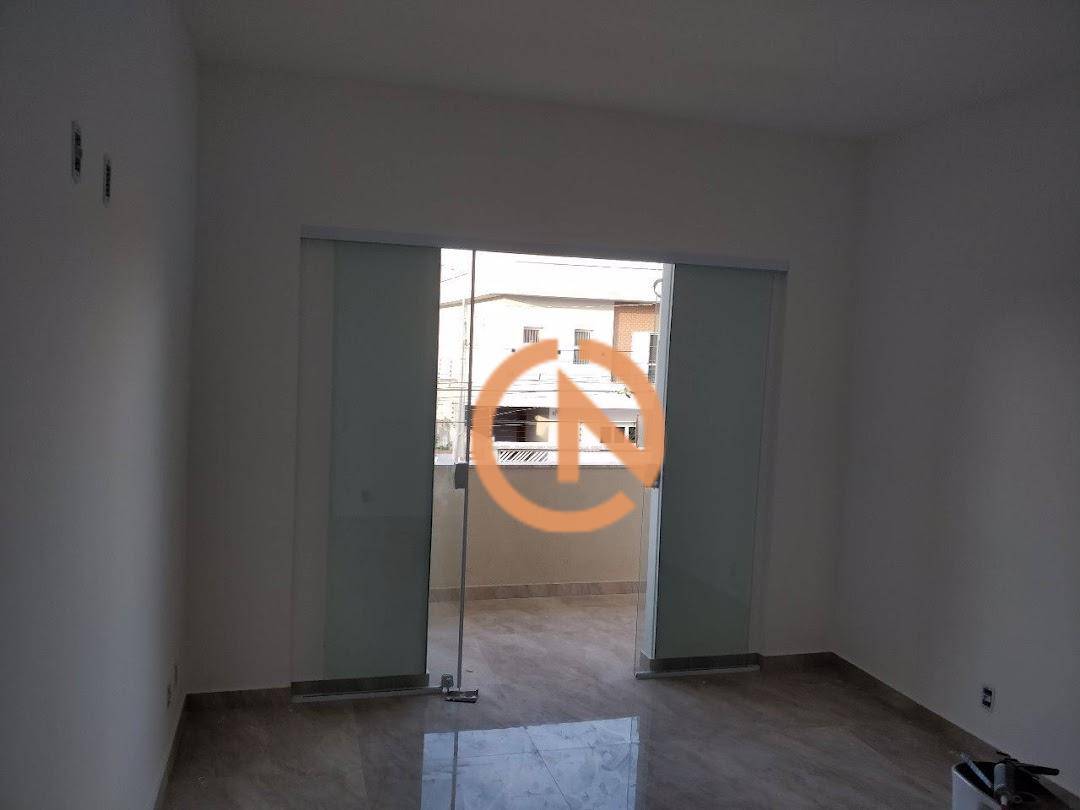 Sobrado à venda com 4 quartos, 180m² - Foto 5
