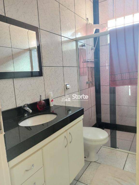 Casa à venda com 3 quartos, 208m² - Foto 23