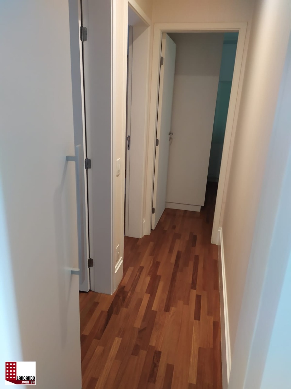 Apartamento à venda com 3 quartos, 162m² - Foto 9