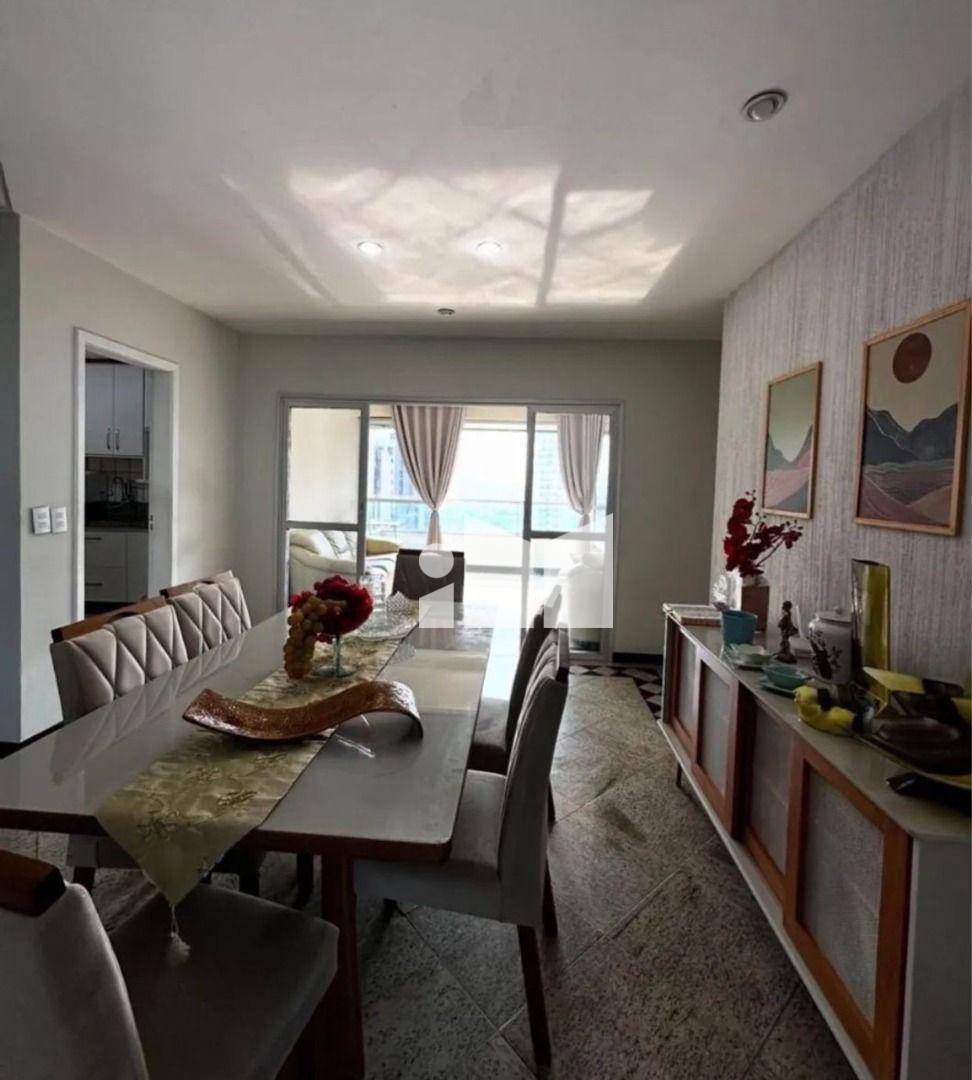 Apartamento para alugar com 3 quartos, 125m² - Foto 2