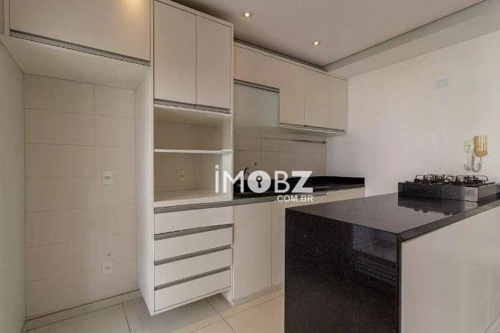 Apartamento à venda com 2 quartos, 67m² - Foto 4