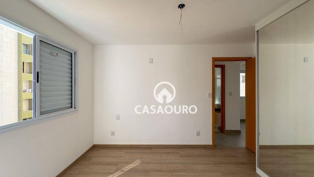 Apartamento à venda com 2 quartos, 62m² - Foto 11