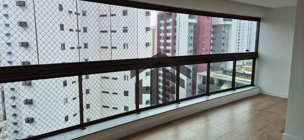 Apartamento à venda com 4 quartos, 185m² - Foto 11