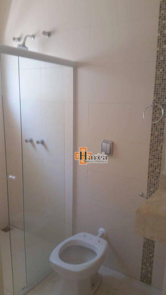 Sobrado à venda com 3 quartos, 244m² - Foto 13