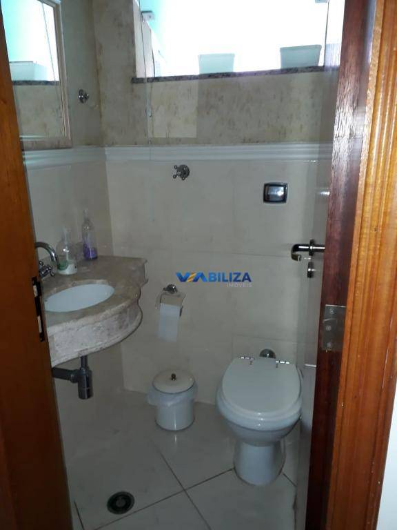 Sobrado à venda com 3 quartos, 230m² - Foto 4