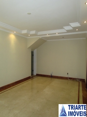 Sobrado à venda com 4 quartos, 230m² - Foto 2