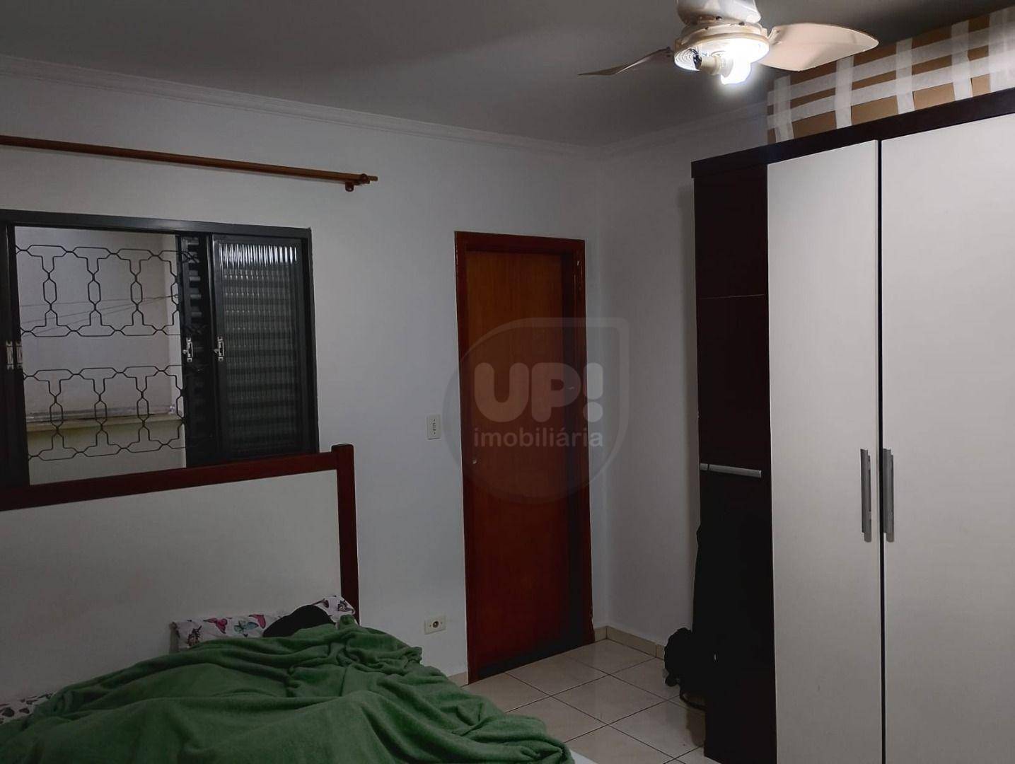 Casa à venda com 2 quartos, 129m² - Foto 9