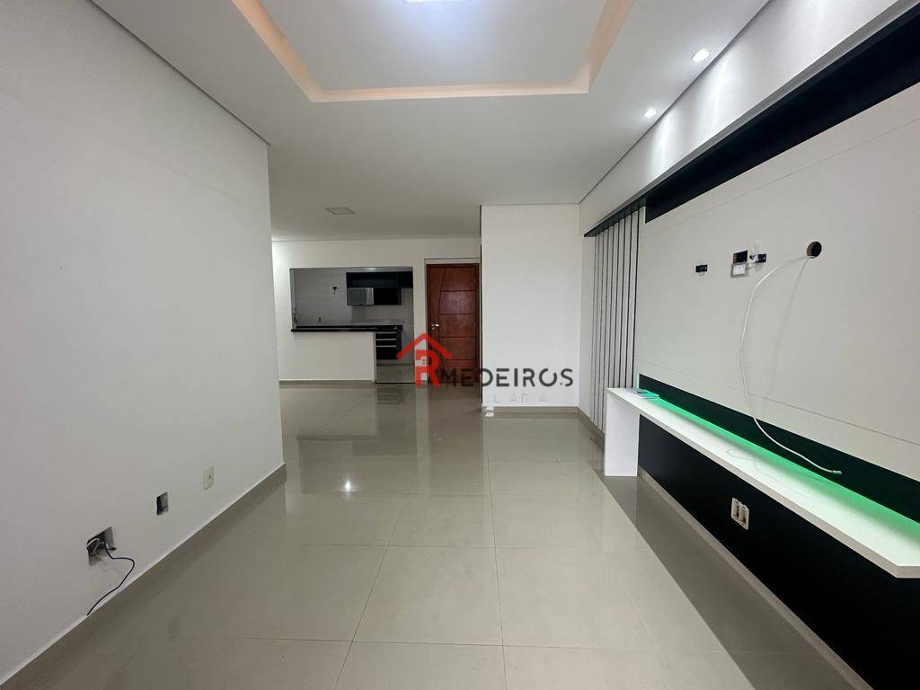 Apartamento à venda com 3 quartos, 115m² - Foto 3