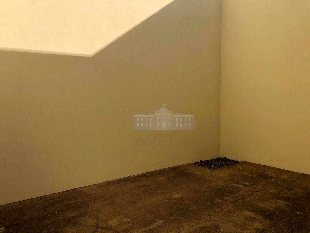 Casa à venda com 3 quartos, 90m² - Foto 2