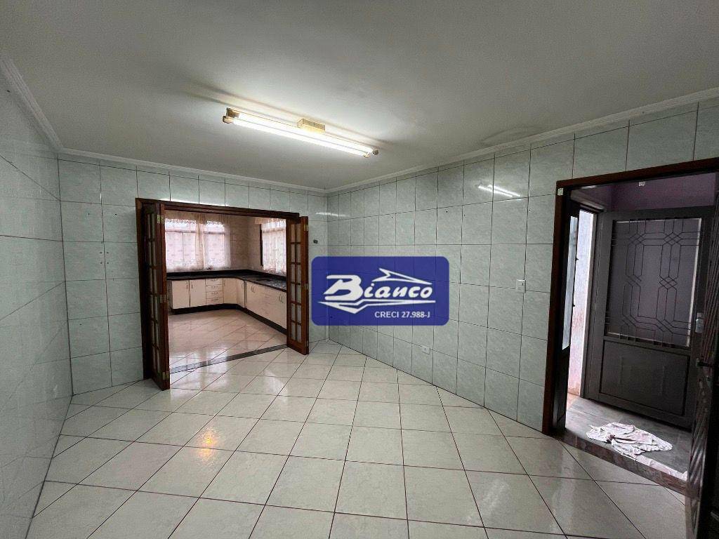 Sobrado à venda com 3 quartos, 229m² - Foto 20