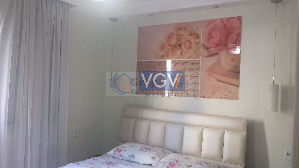 Apartamento à venda com 2 quartos, 62m² - Foto 4