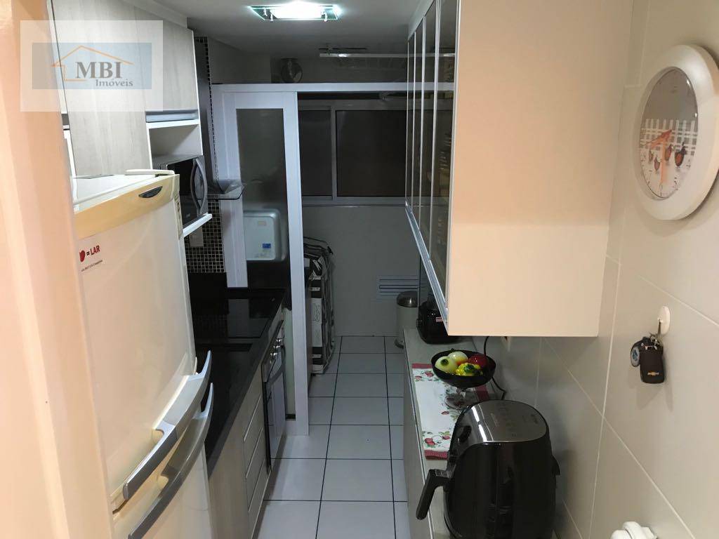 Apartamento à venda com 3 quartos, 60m² - Foto 22