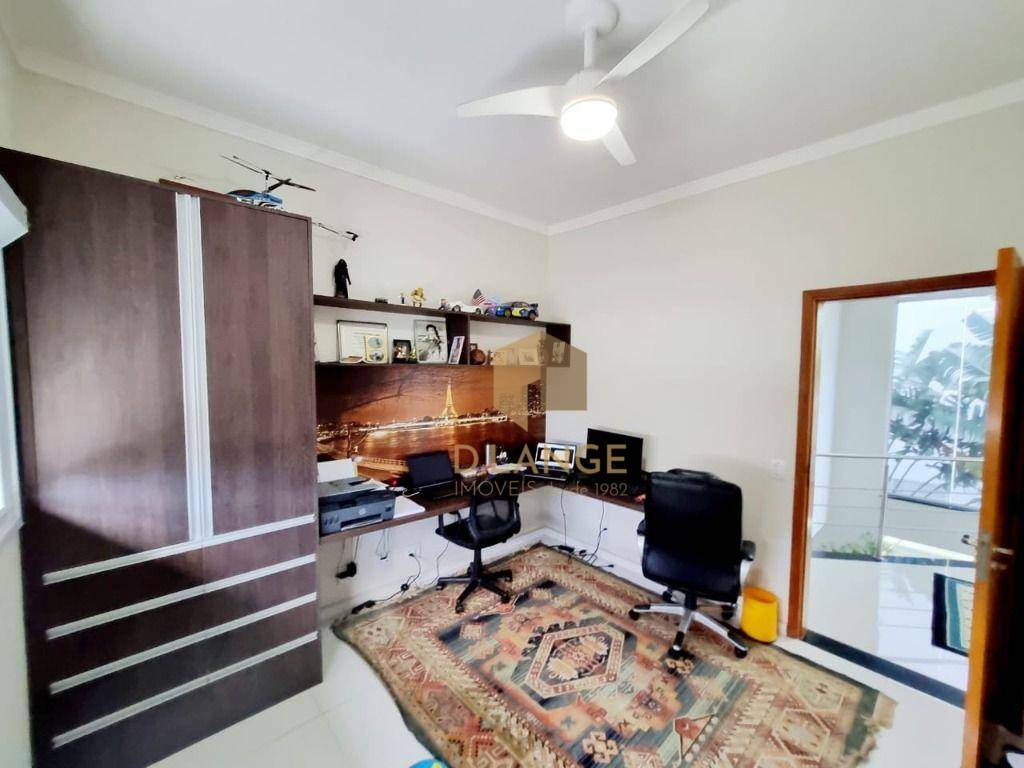 Casa de Condomínio à venda com 3 quartos, 320m² - Foto 32