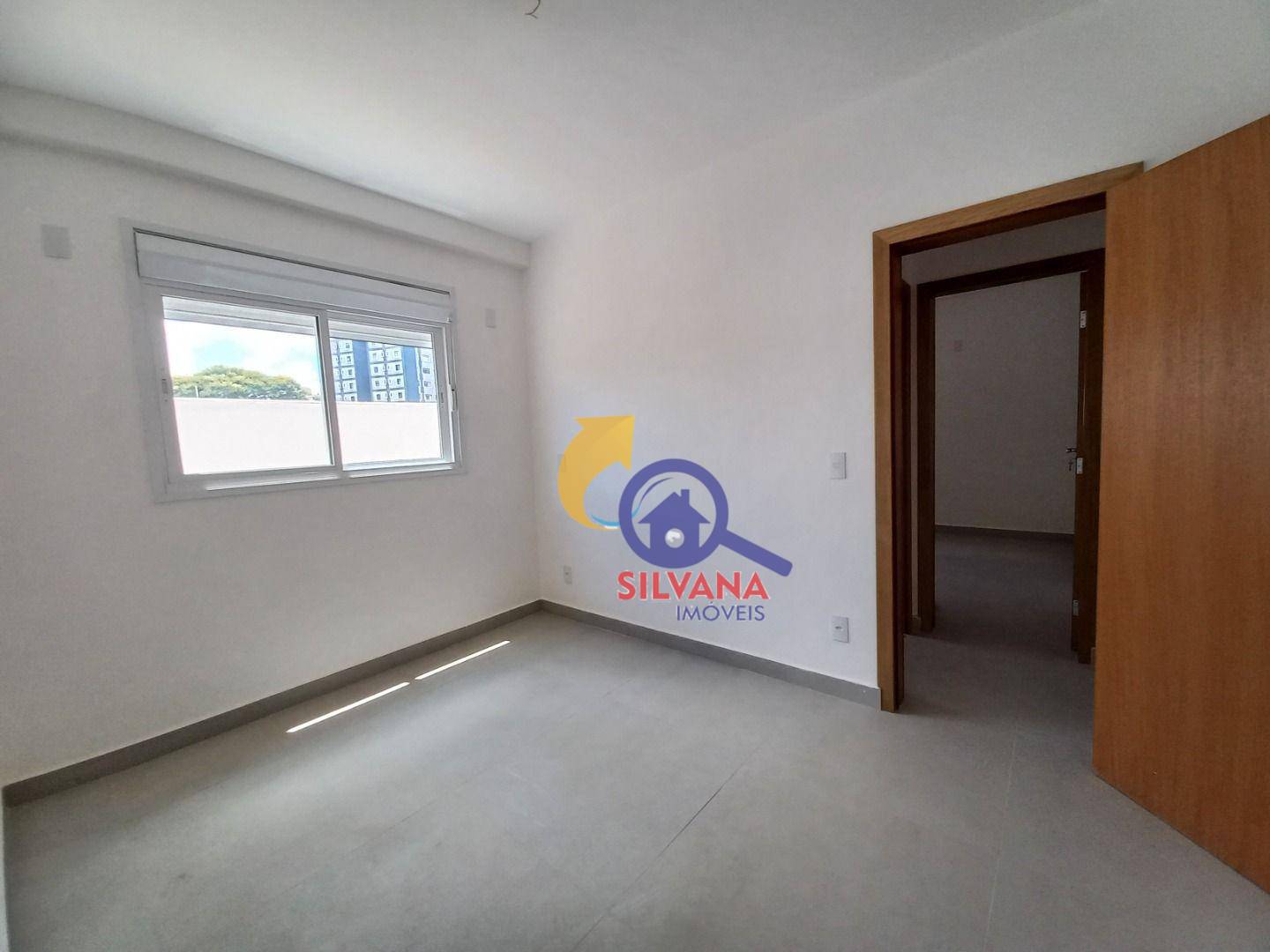 Apartamento à venda com 3 quartos, 129m² - Foto 1