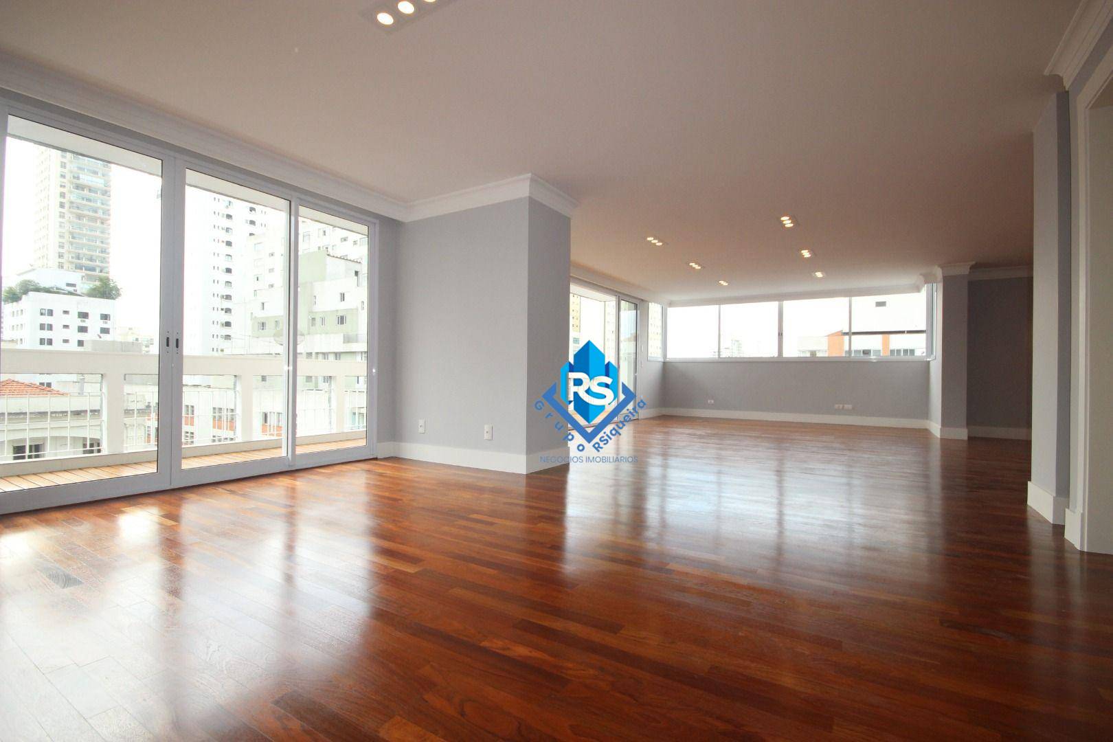 Cobertura à venda e aluguel com 4 quartos, 381m² - Foto 1