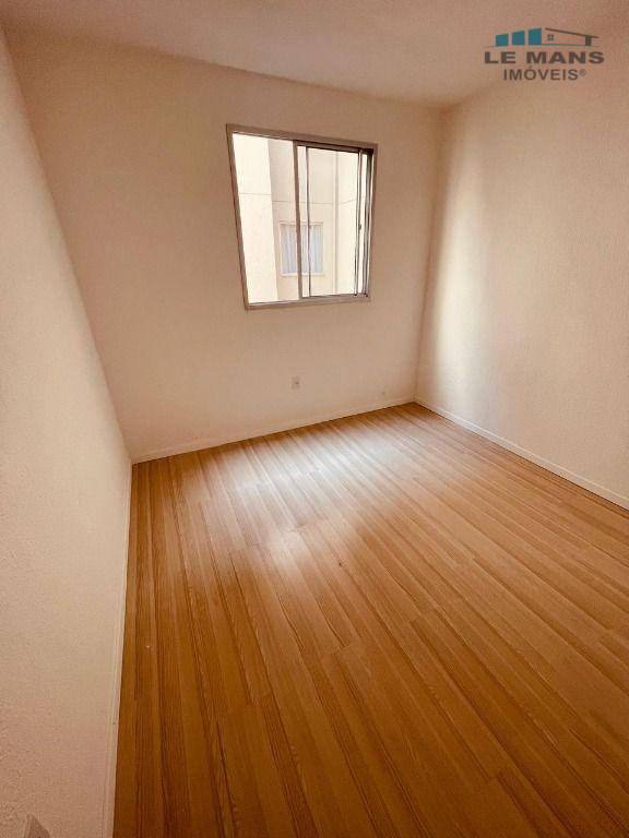 Apartamento à venda com 2 quartos, 60m² - Foto 15