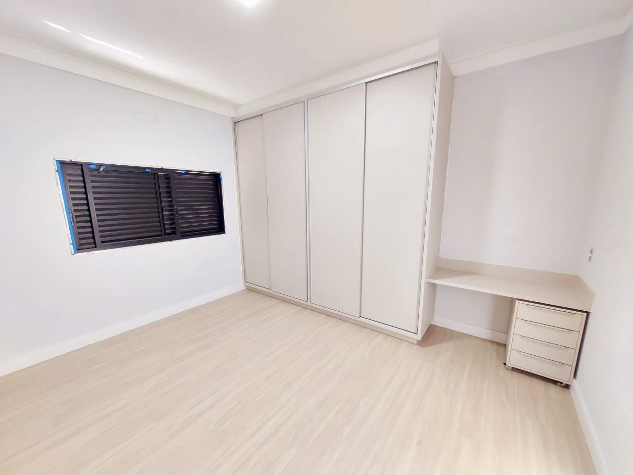 Casa à venda com 3 quartos, 220m² - Foto 5