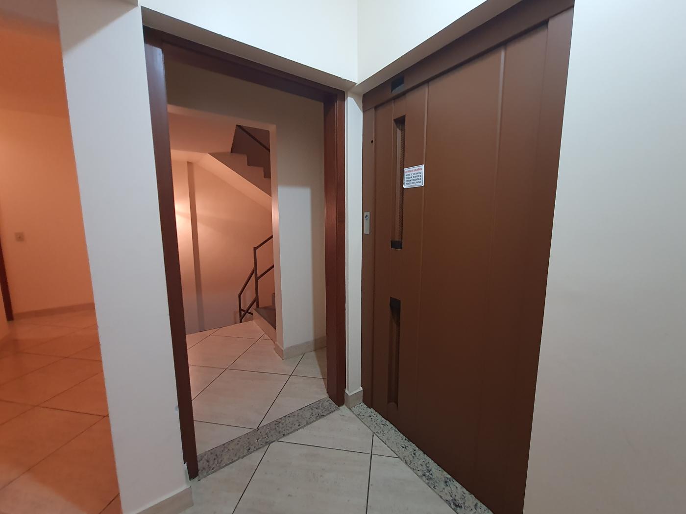 Apartamento à venda com 1 quarto, 40m² - Foto 14