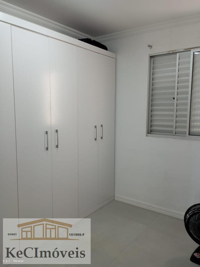 Apartamento à venda com 2 quartos, 72m² - Foto 23