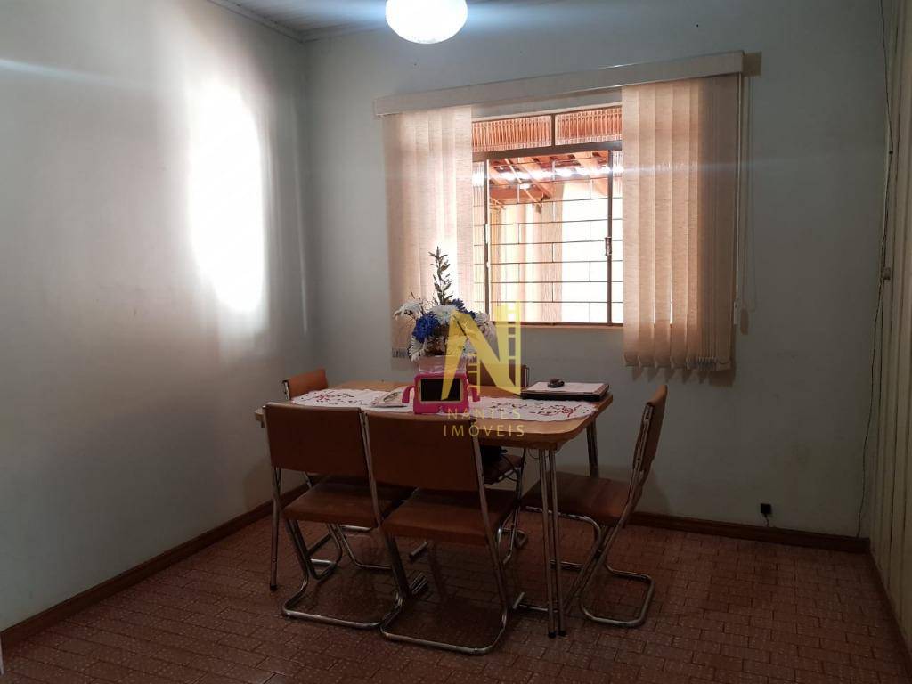 Casa à venda com 3 quartos, 95m² - Foto 9