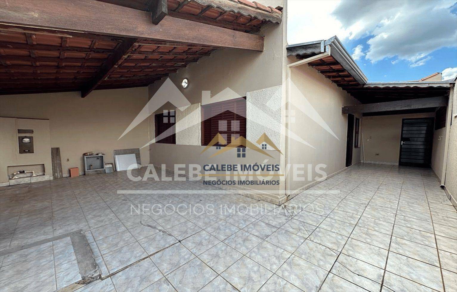 Casa à venda com 2 quartos, 80m² - Foto 3