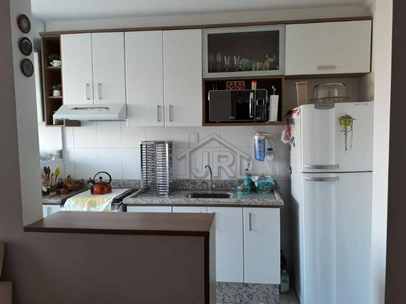 Apartamento à venda com 2 quartos, 51m² - Foto 3