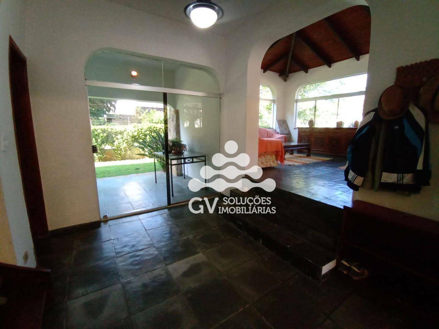 Sobrado à venda com 6 quartos, 330m² - Foto 14