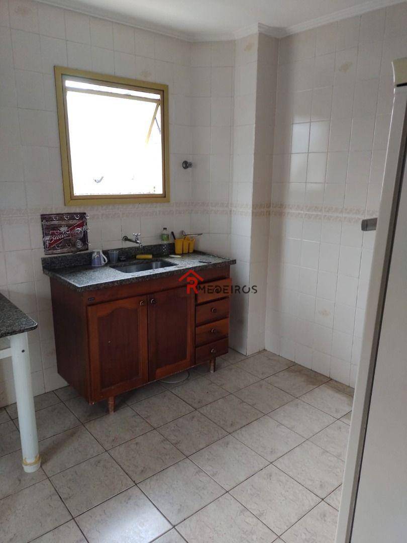 Apartamento à venda com 3 quartos, 133m² - Foto 15