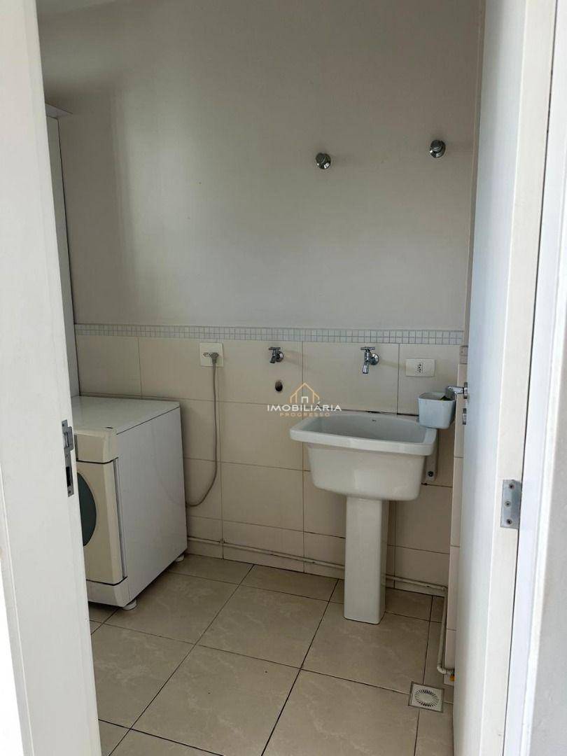 Apartamento para alugar com 2 quartos, 130m² - Foto 19