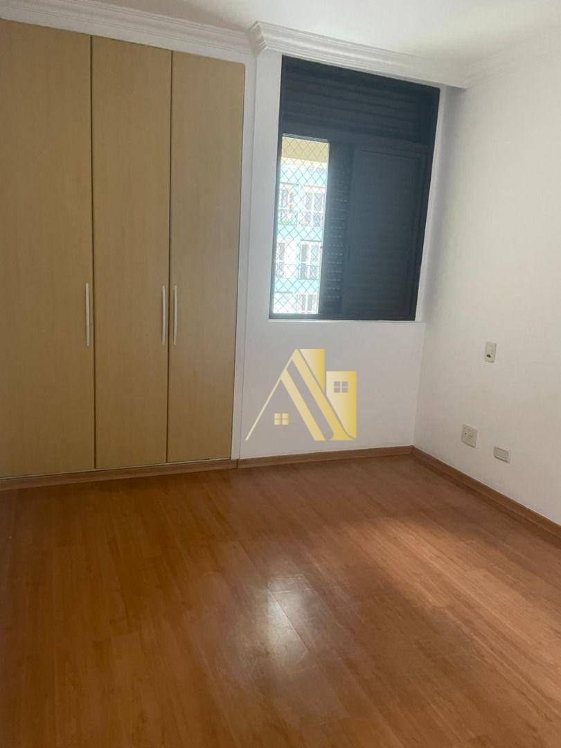 Apartamento à venda com 3 quartos, 139m² - Foto 13