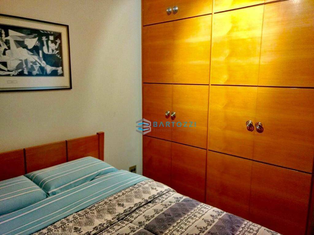 Apartamento à venda com 2 quartos, 72m² - Foto 11