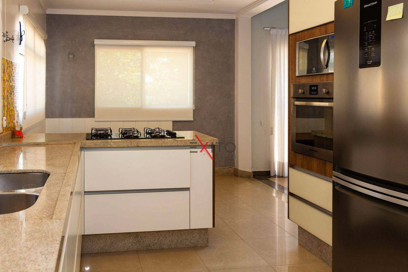 Casa à venda e aluguel com 3 quartos, 400m² - Foto 55