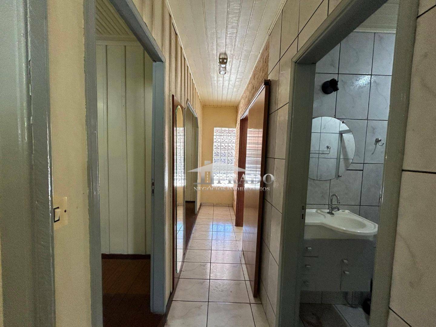 Casa para alugar com 4 quartos, 248m² - Foto 9