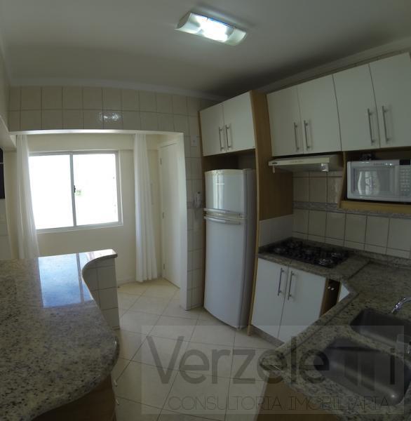 Apartamento à venda com 3 quartos, 127m² - Foto 7