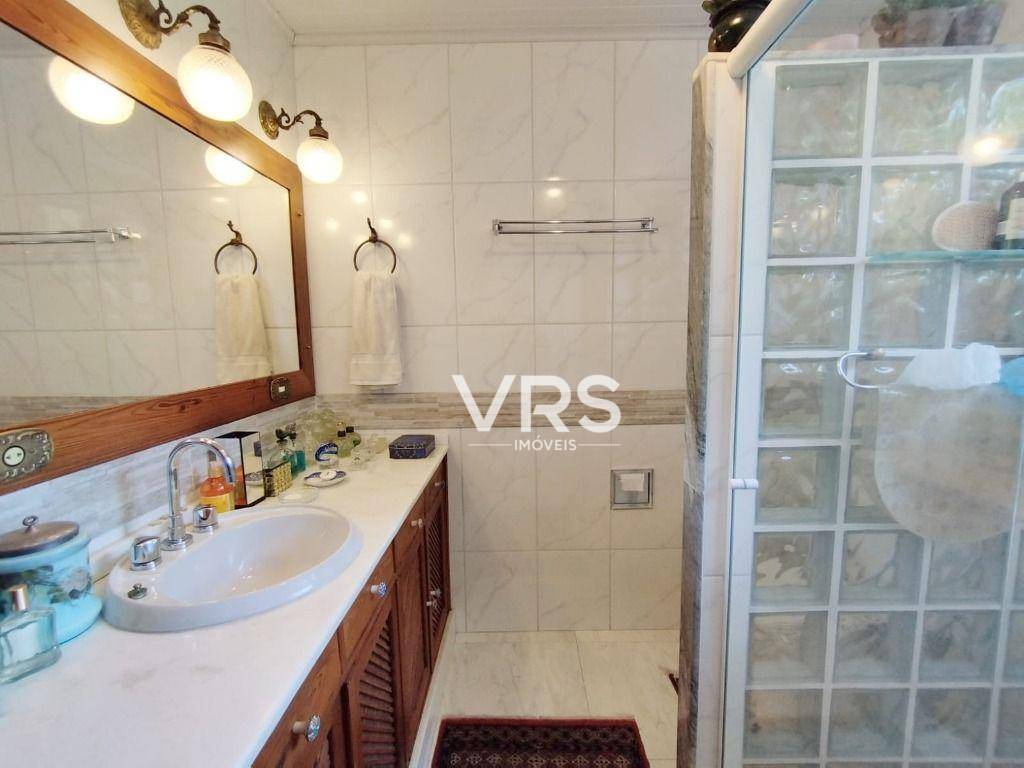 Casa à venda com 5 quartos, 345m² - Foto 37